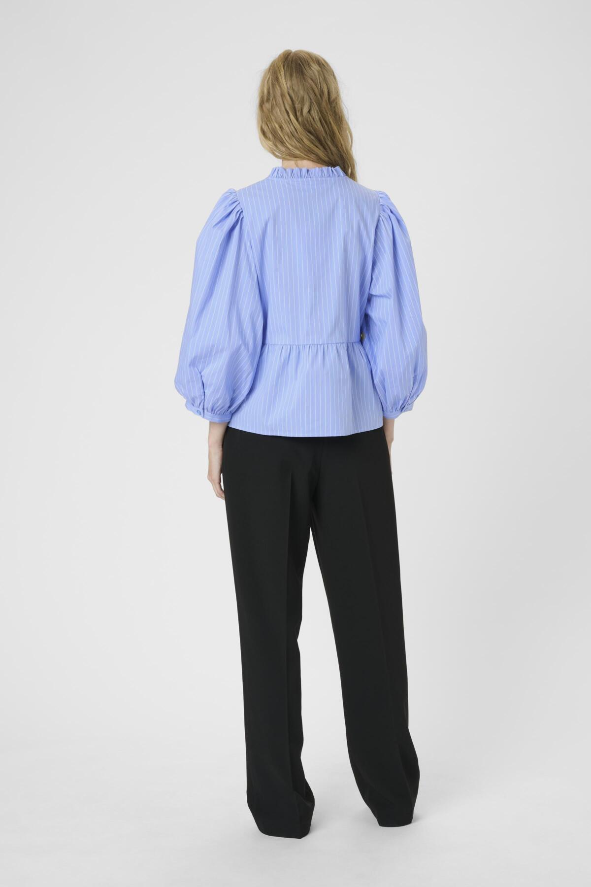 KBAmy Nette Blus Della Robbia Blå Randig - 10105538