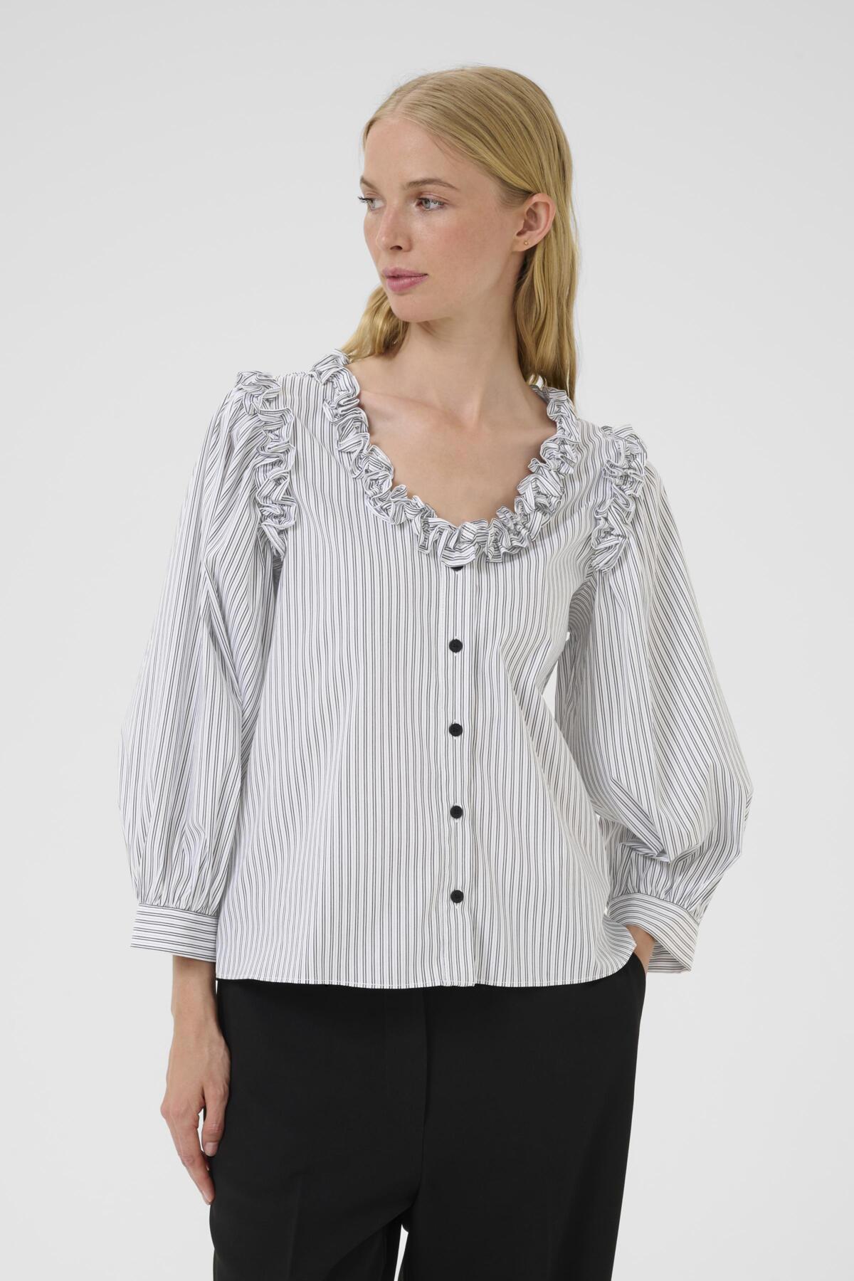 KBBeatrice Blus Vit randig - 10105647