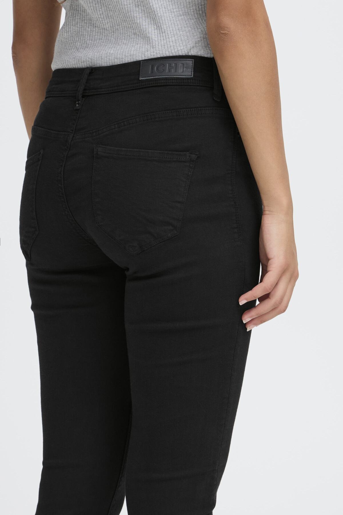IHERIN IZARO BLACK Svart - 102768