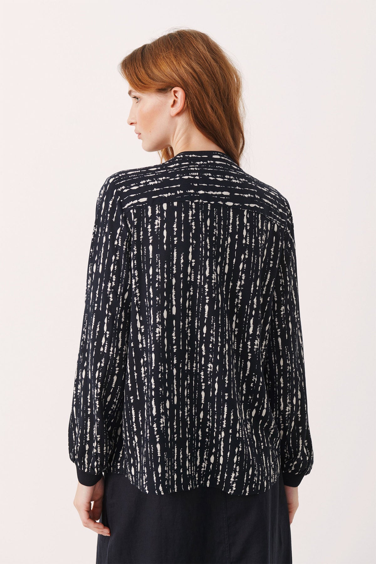 Tonnie BL Dark Navy texture Line - 30304923