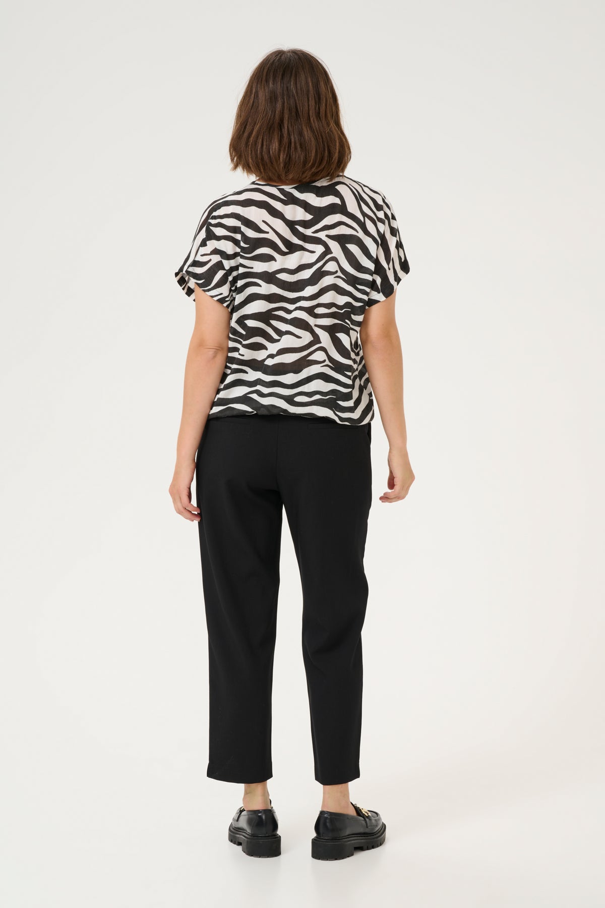 KAamber SL Printed Black/Chalk Animal Print - 10508257