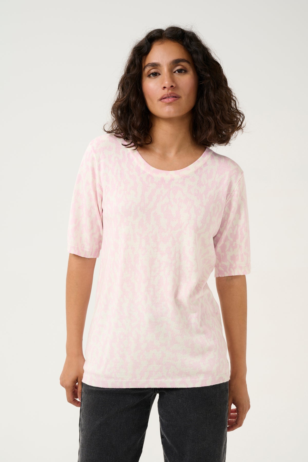 KAliz Pullover Rosa/Krita Grafiskt Tryck