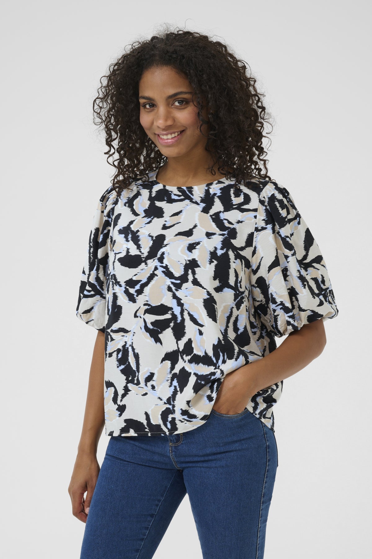 KApaco Blouse Beige/Black/Blue Blurry Leaf - 10509633