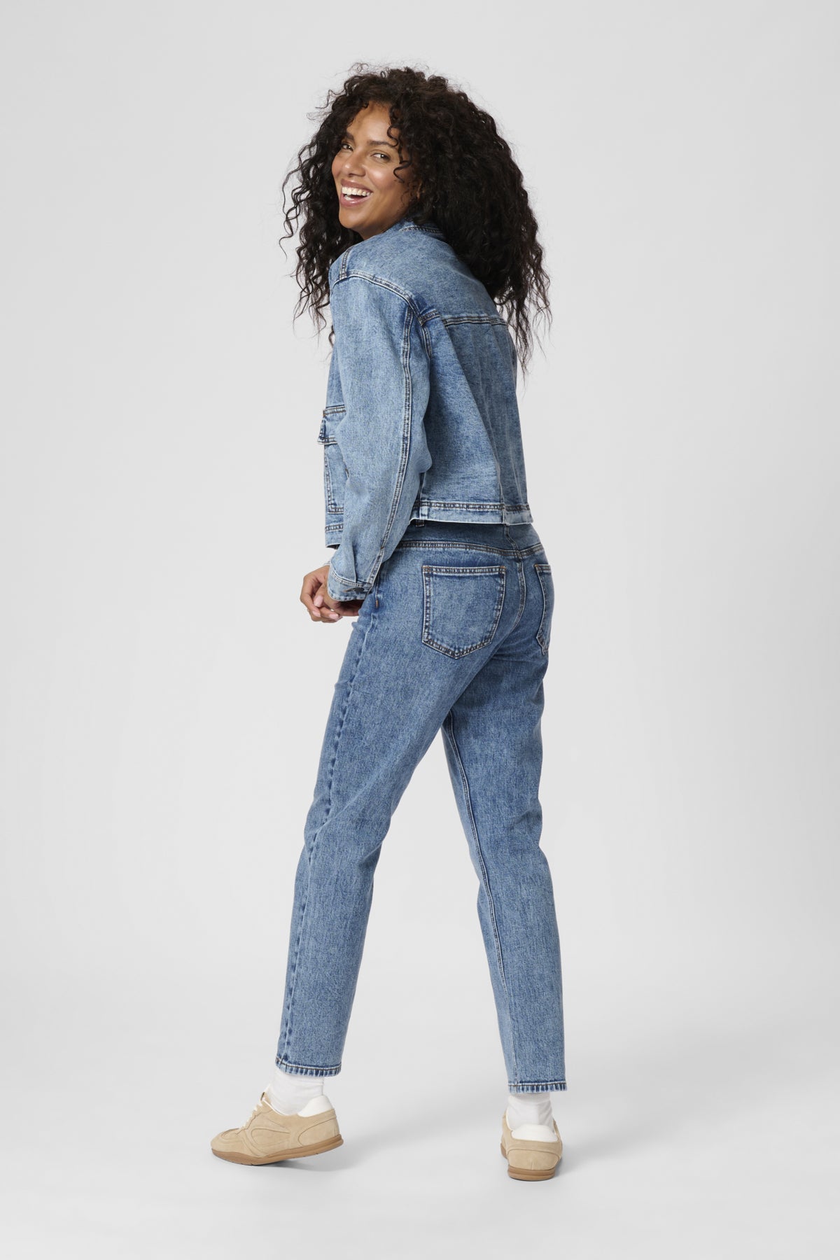 KAeloise HW Slim Jeans Washed Medium Blue Denim - 10510130