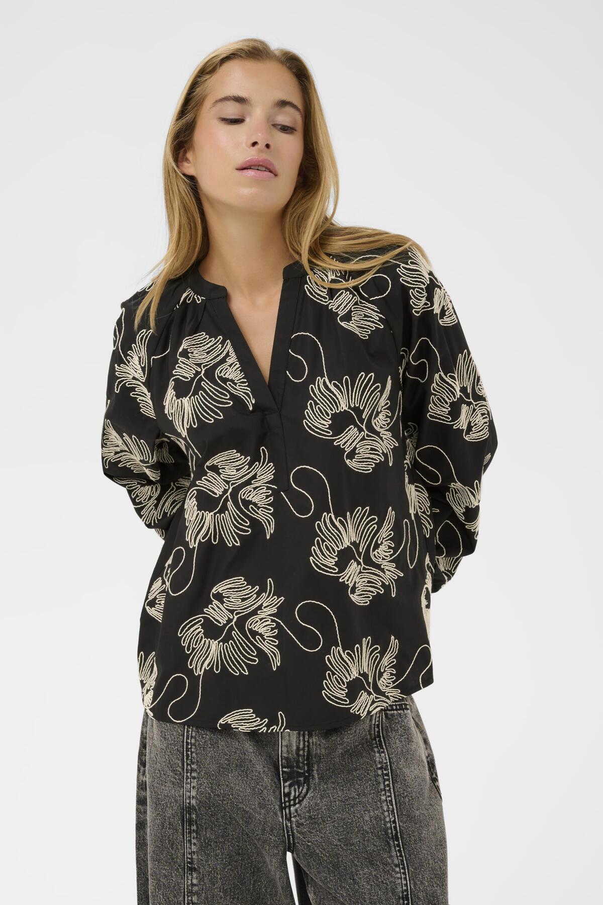 KAvinie Blouse Black Chalk Embroidery - 10883 - 10511096