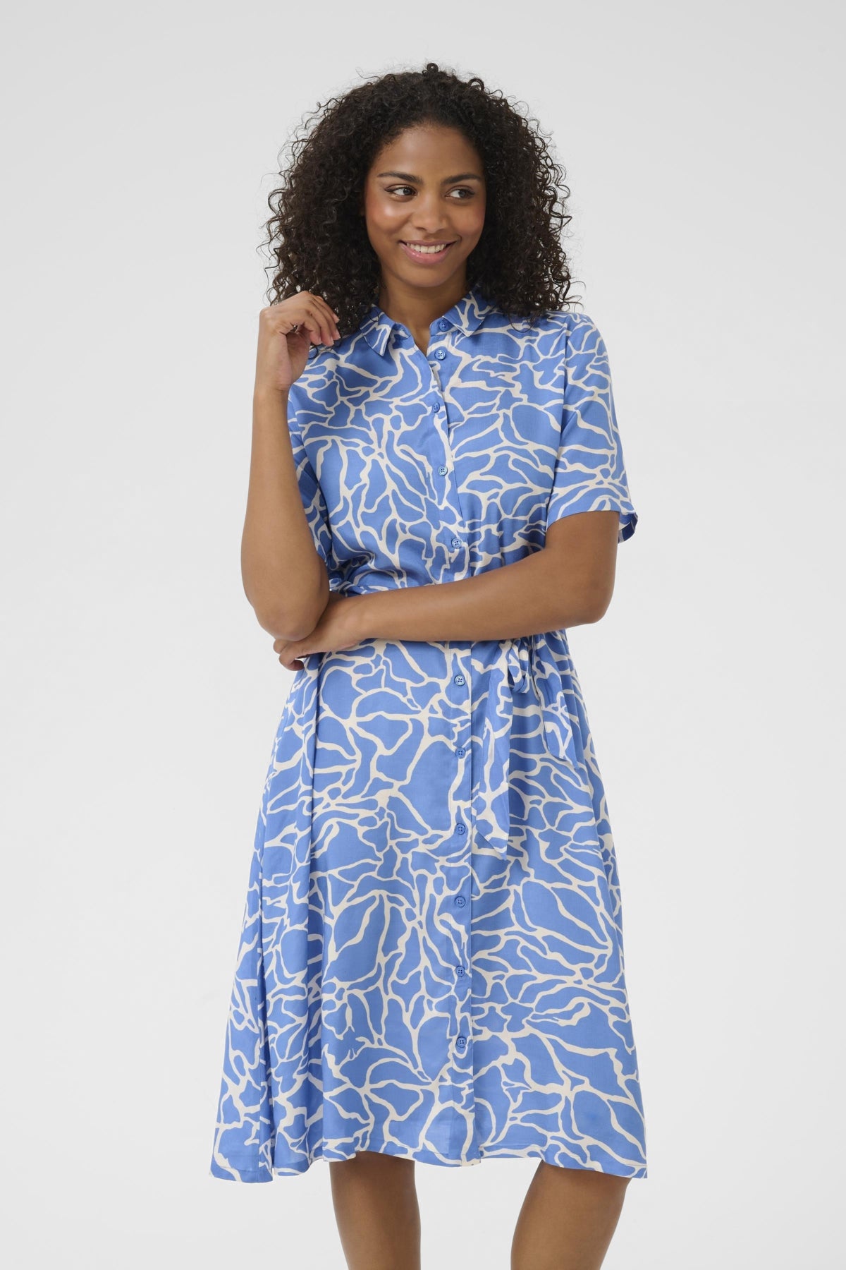 KAemine Printed Dress SS Ultramarine W. Chalk Print - 10511120