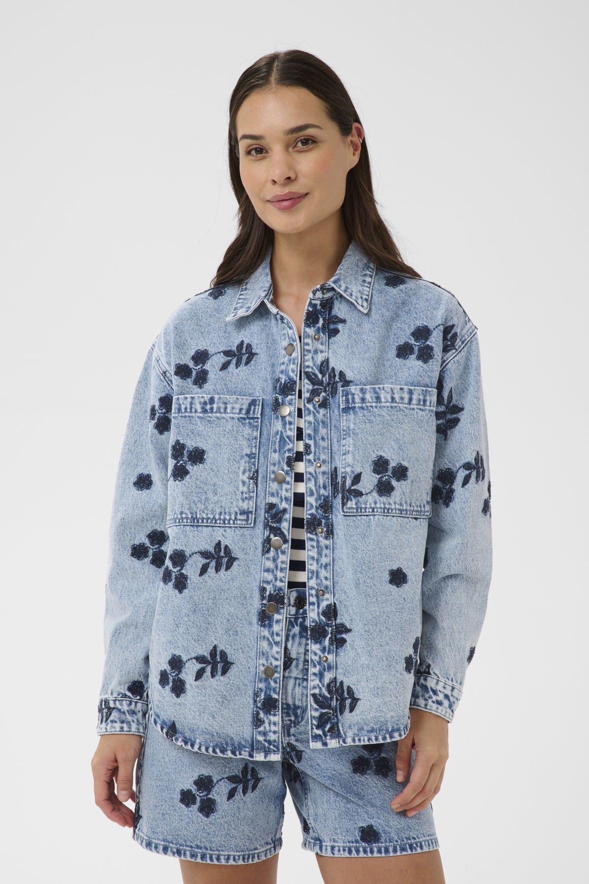KAbabena Denimjacka Blå Denim M/ Marinblå Blomsterbrodyr - 10511680