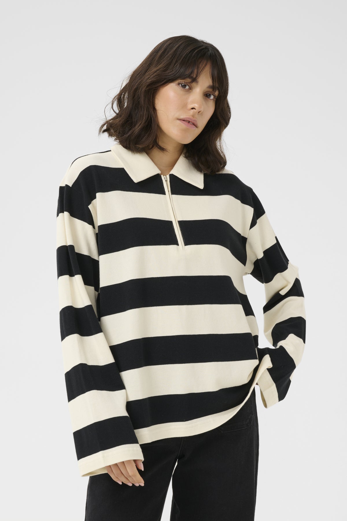 KApicca Polo Blus Svart/Off White Bred Randig - 10552400