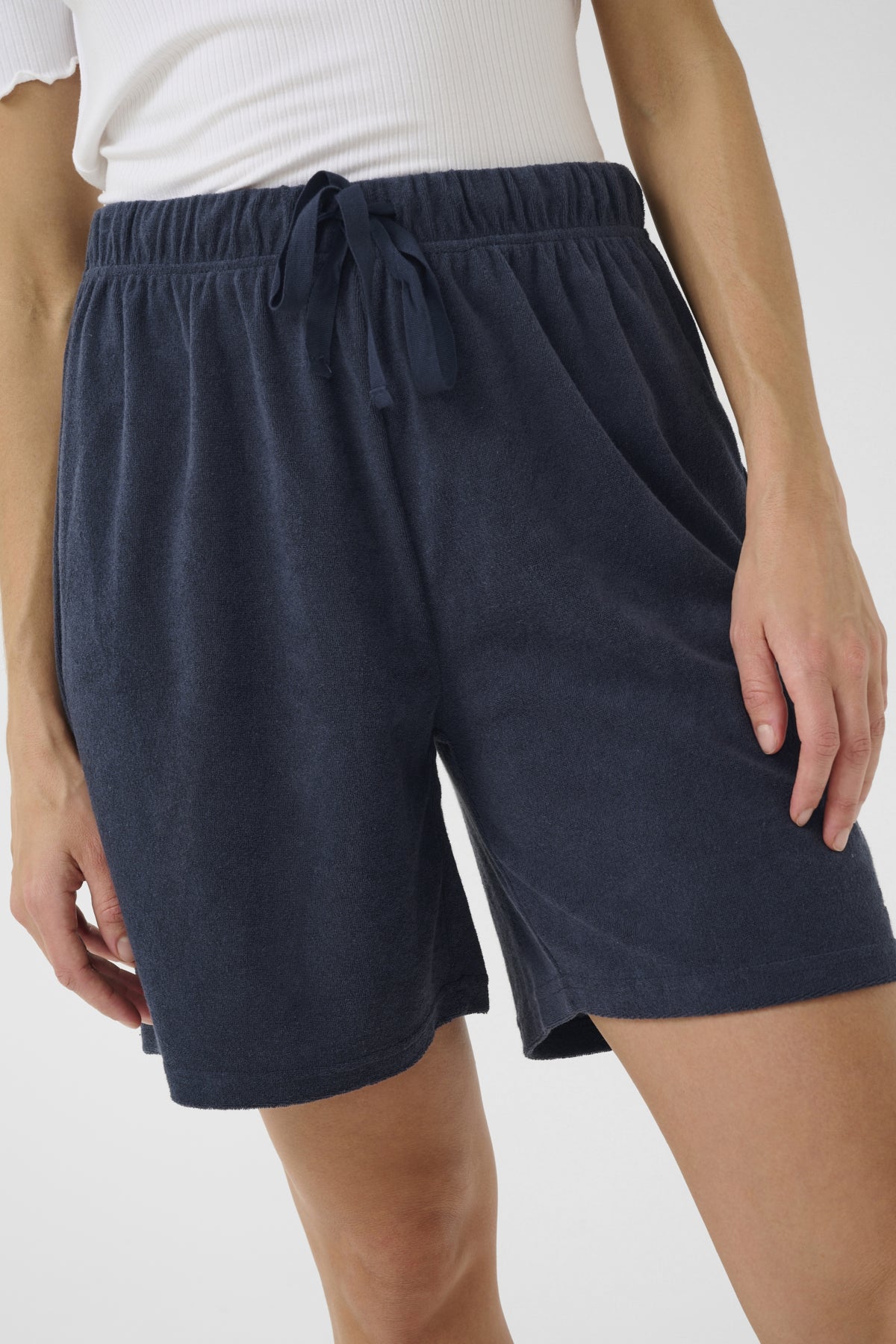 CRFria Stickade Shorts Navy Blazer - 10613704