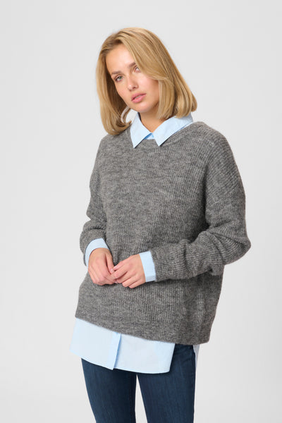 05 THE KNIT PULLOVER 10703603 Mörkgråmelerad Thumbnail