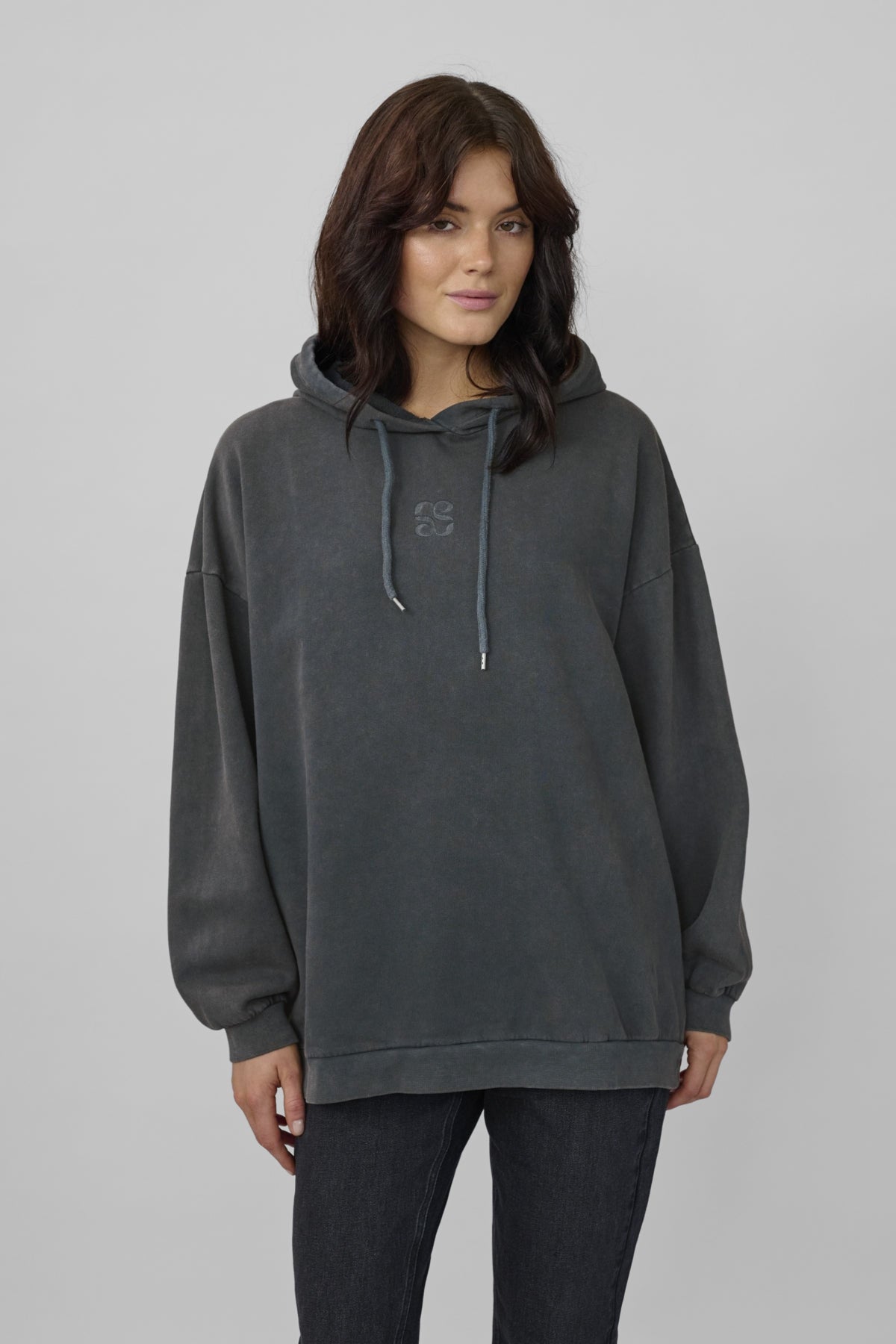 EnzoMW Logo Emb. Hoodie Dark Grey Random Wash - 10704896