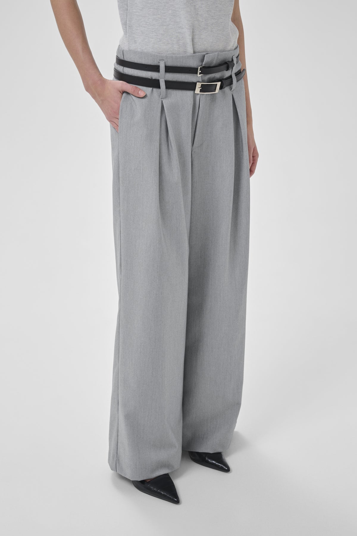 MWHanna Luna High Wide Pant Ljusgråmelerad - 100378 - 10705451