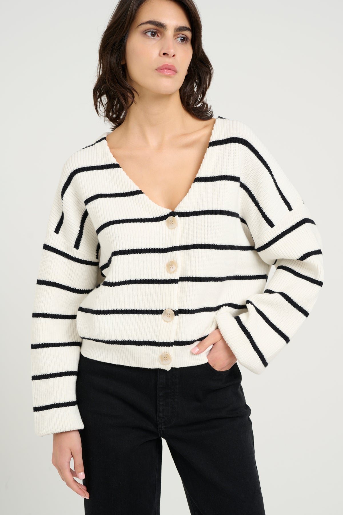 MebaGZ cardigan randig NOOS Egret med svarta ränder - 10909824