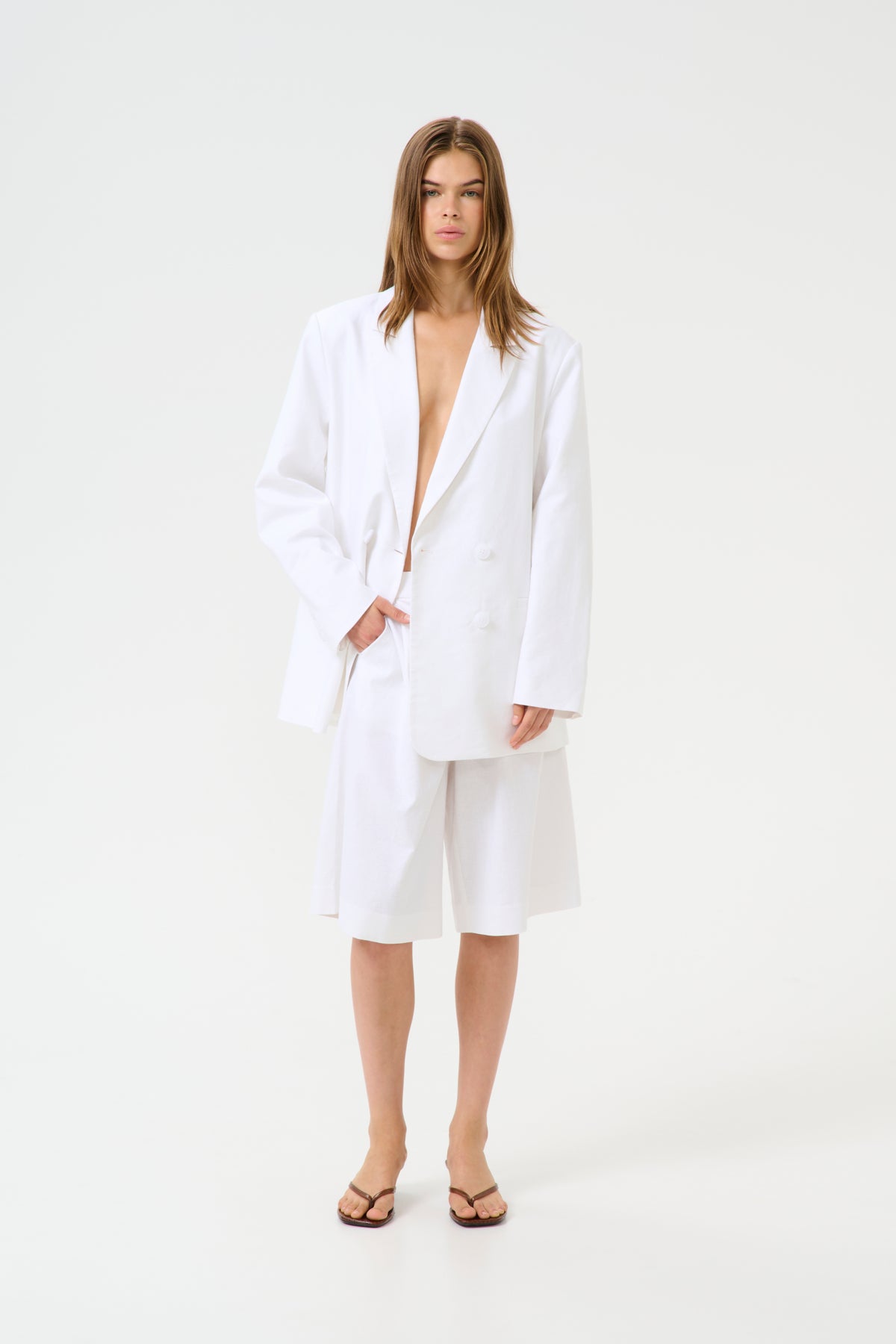 GZizza linen MW shorts Bright White