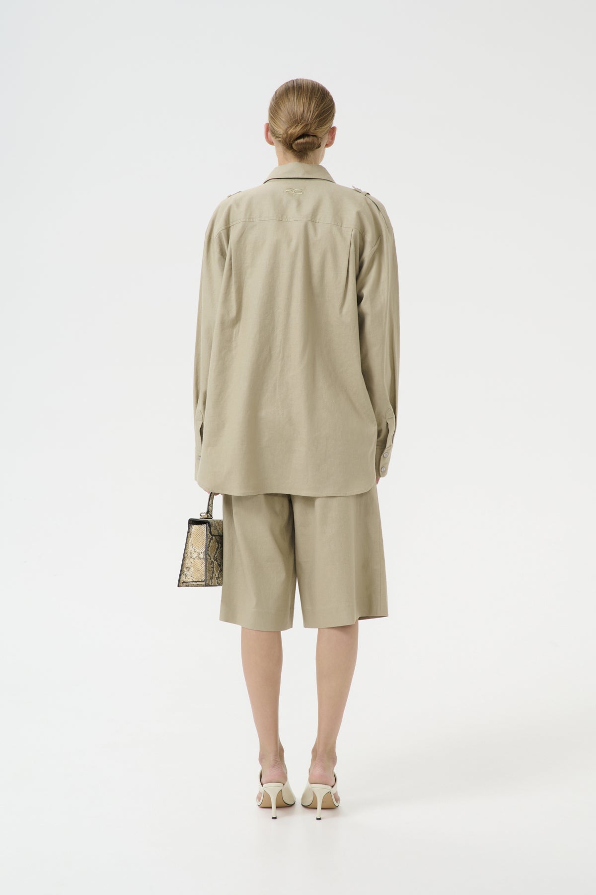 GZizza linneshorts MW Silver Sage