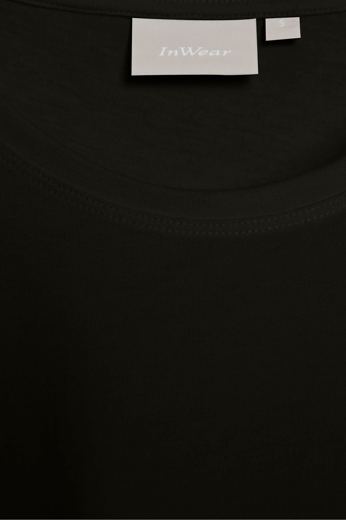 Rena T-shirt Svart - 30100782
