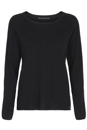 122947Black