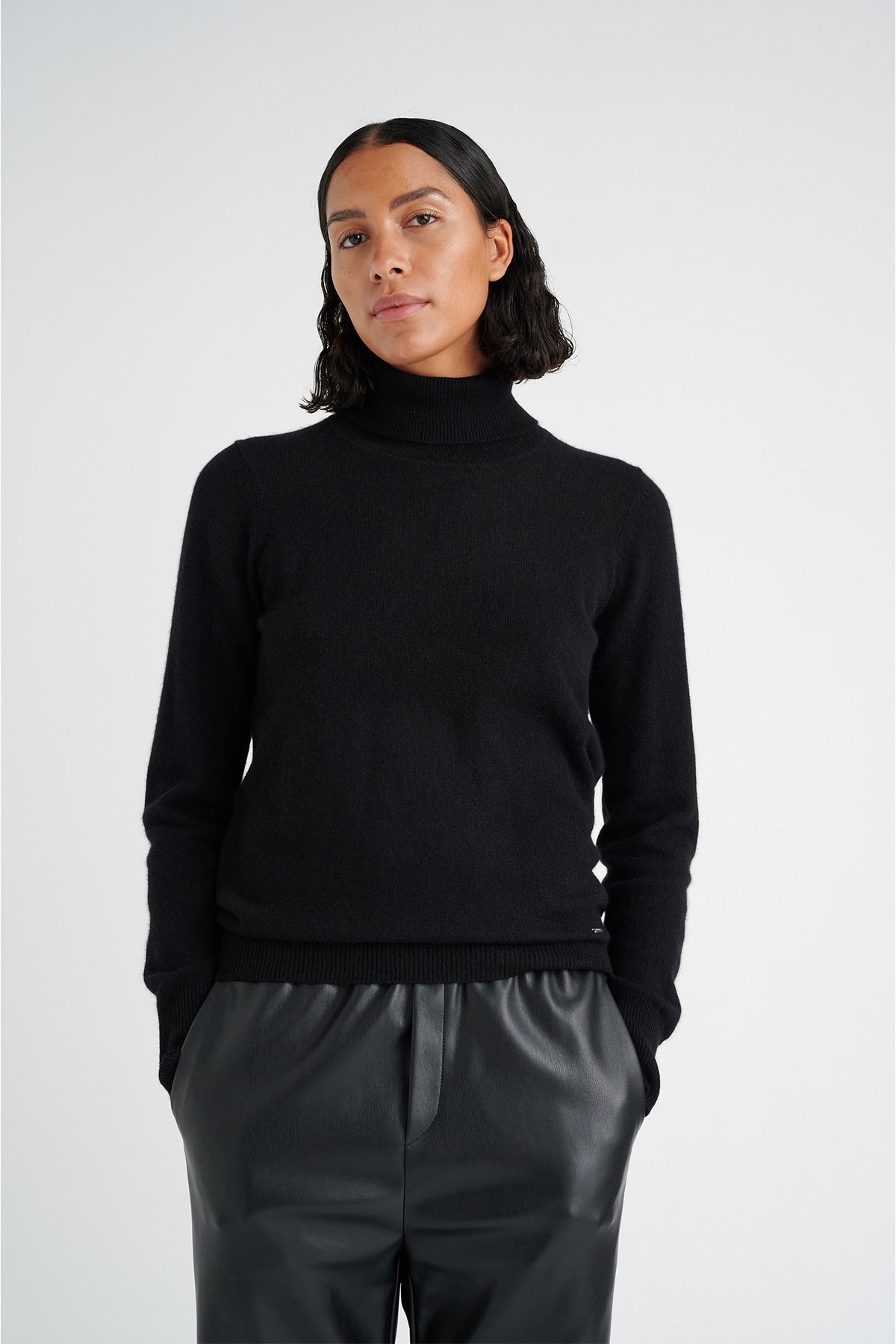 LukkaIW Rollneck Pullover Black - 30108211