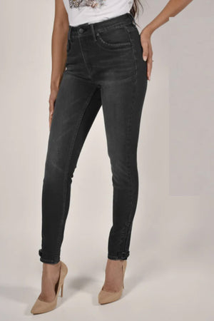 130064Black