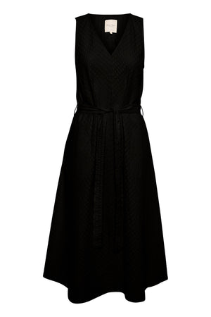 135768Black