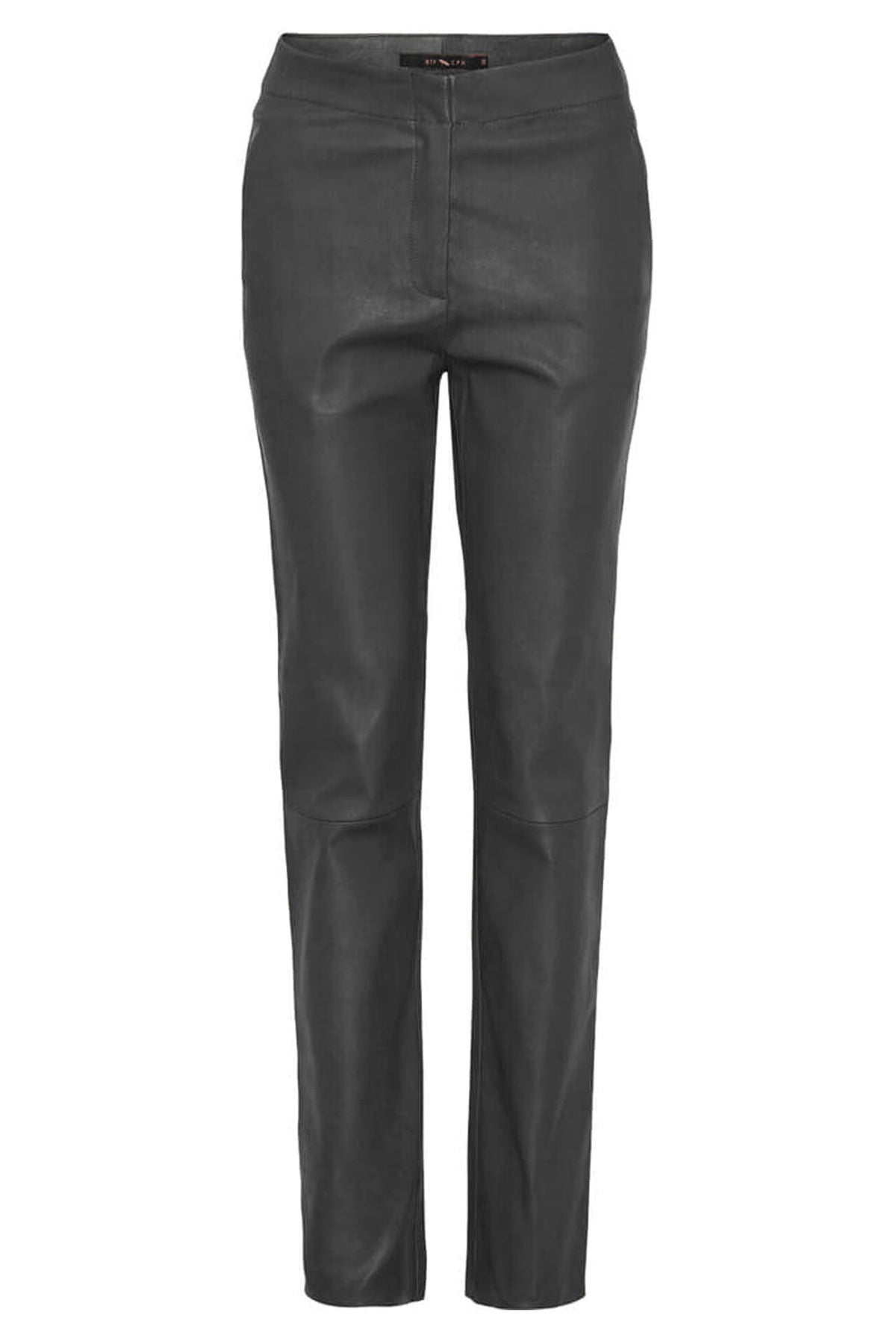 136883Black