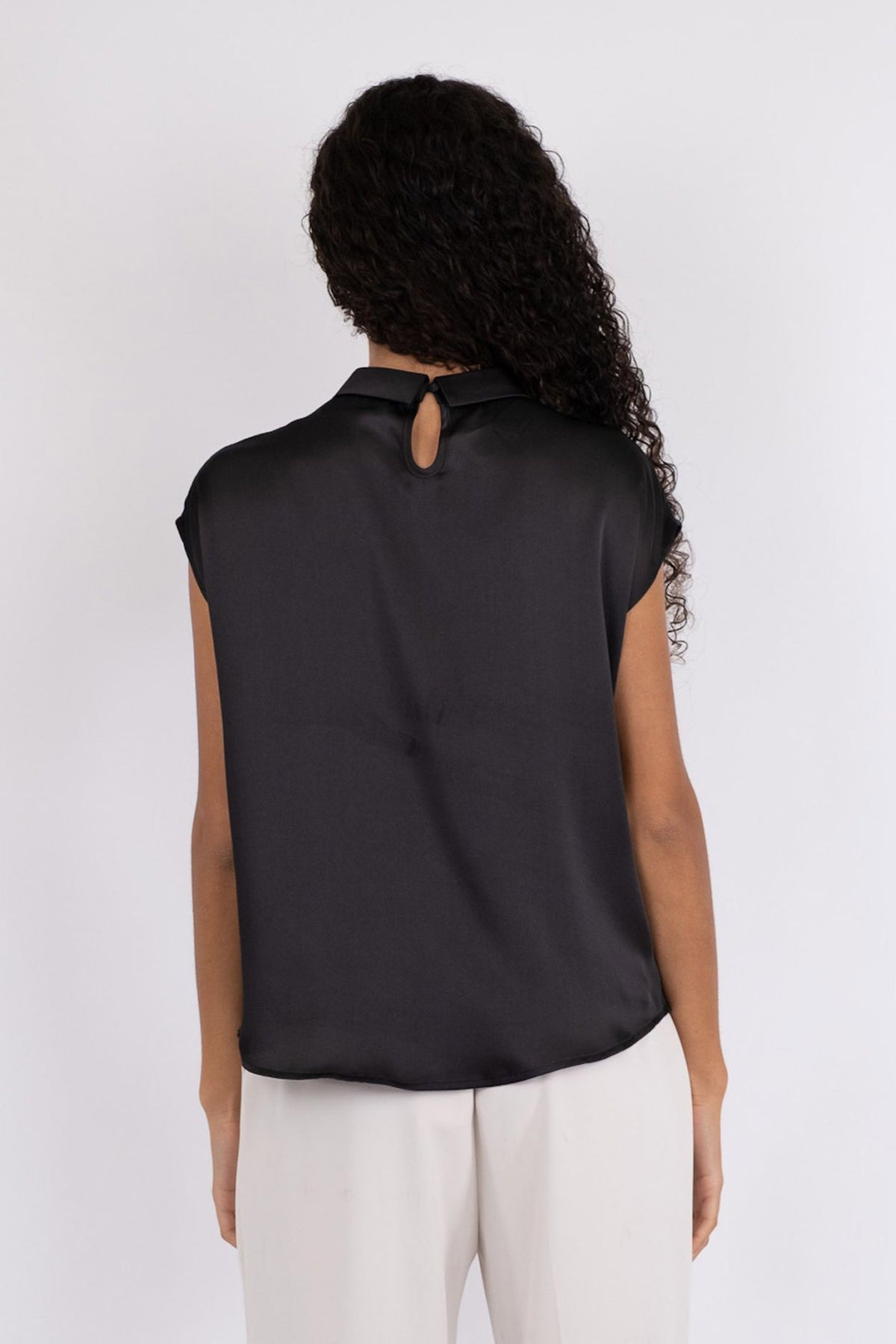 Fleur Drapy Satin Black - 160990