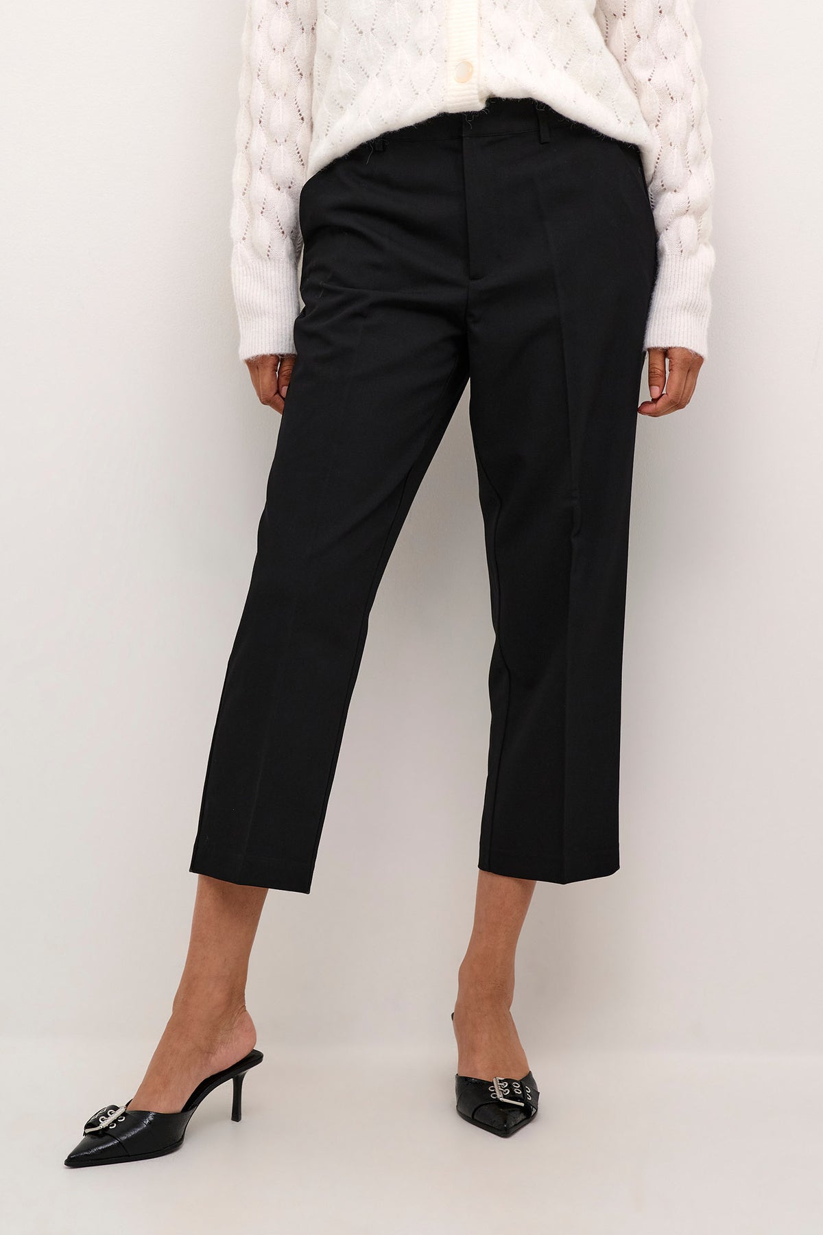 KAsakura Cropped Zipper pants Black deep