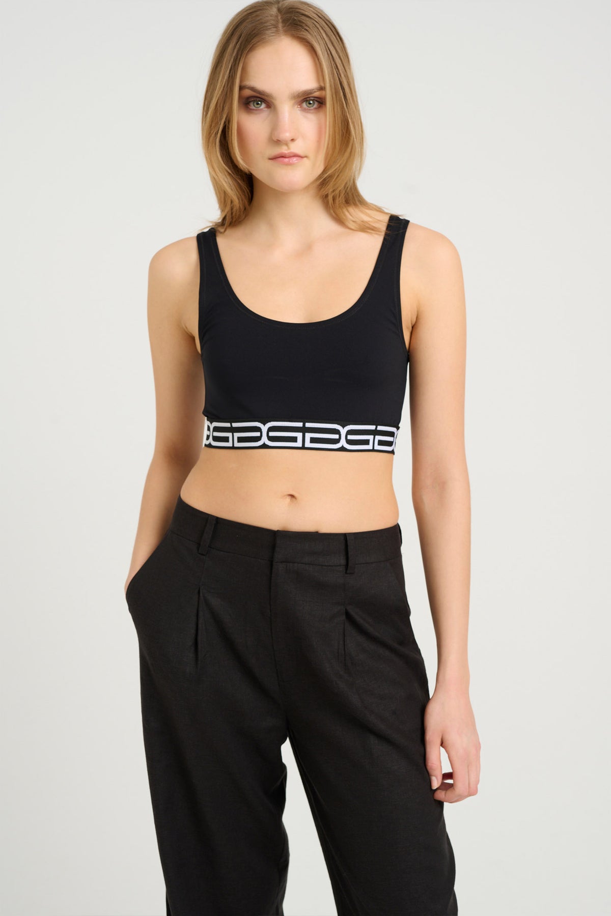 BikaGZ crop top Svart - 10909145