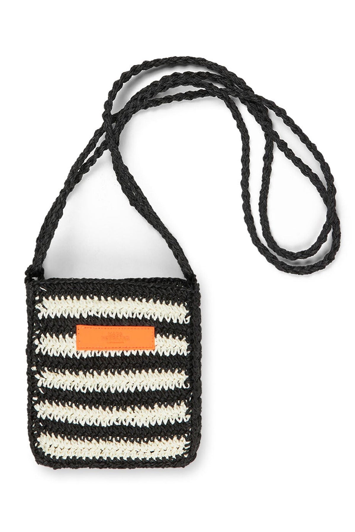 153658Black