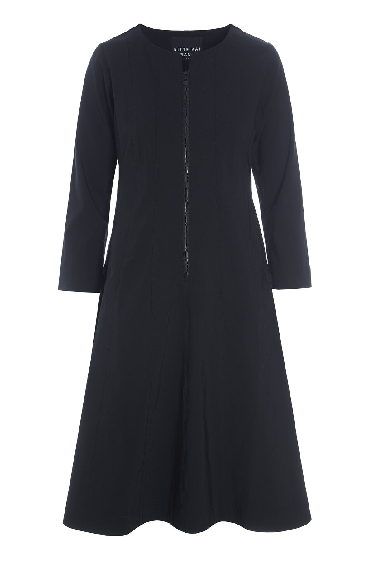 155653Black