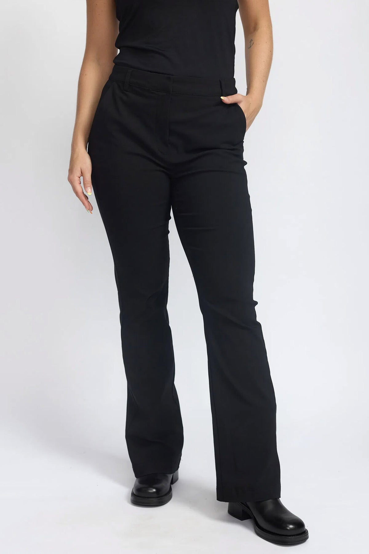 159178Black