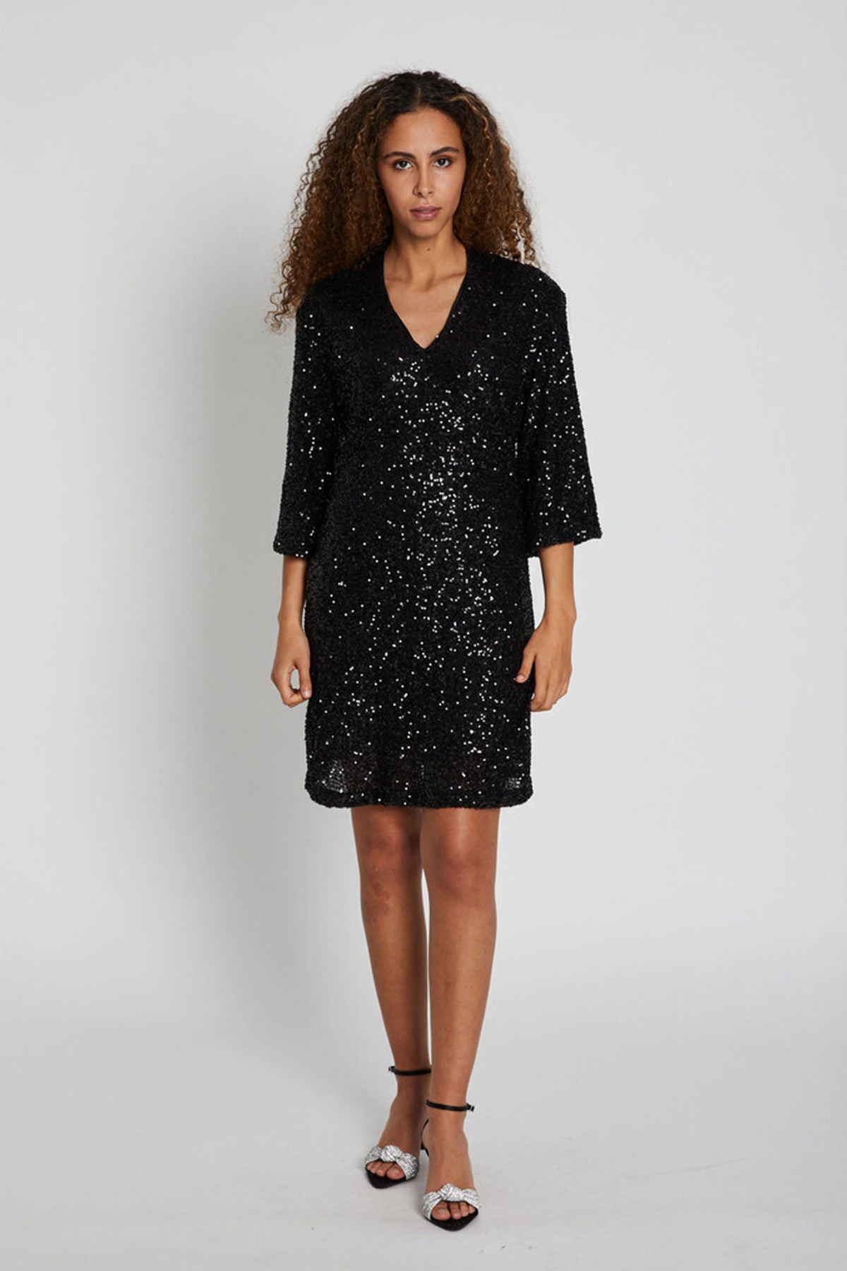 AraluBBAzati klänning Black - BBW4192