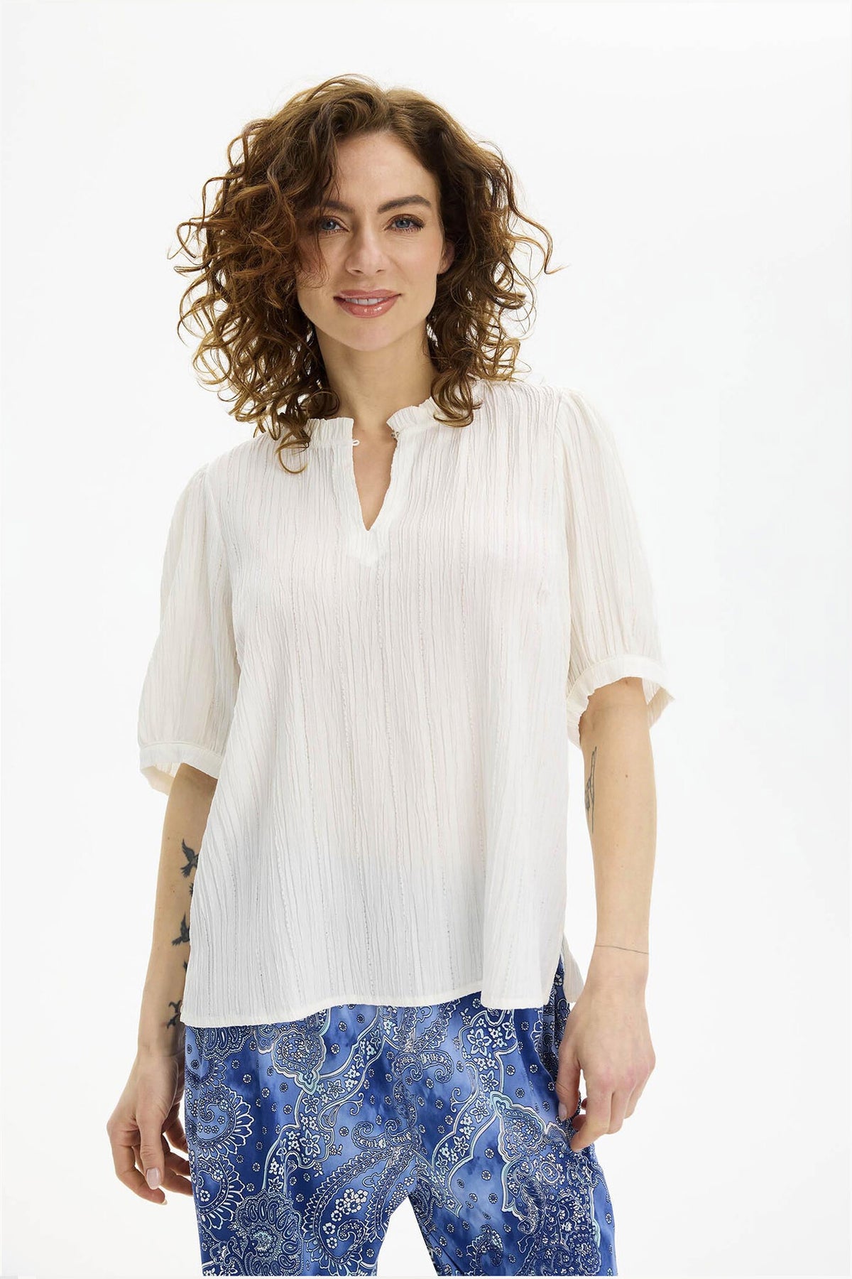 167946White