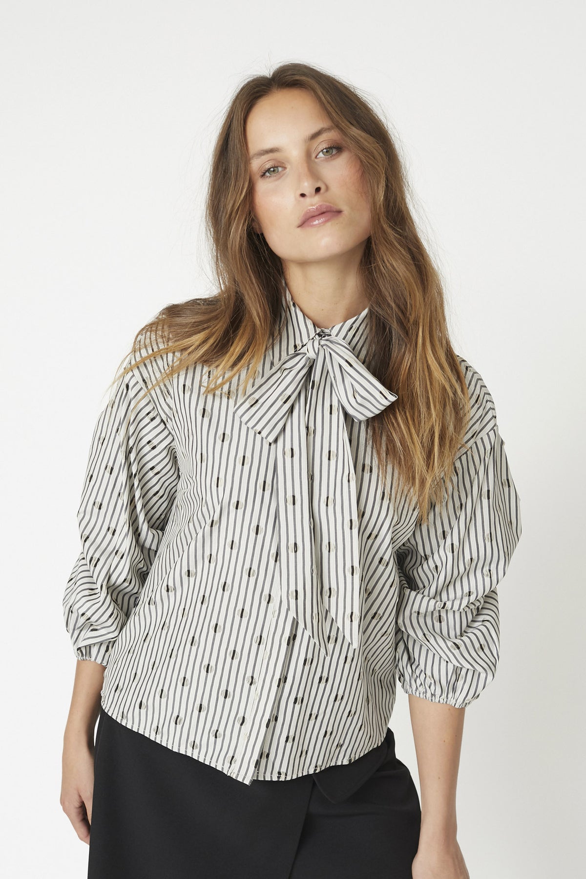 TrixieCC Dot Bow Shirt 138-Ljusgrå - 35872