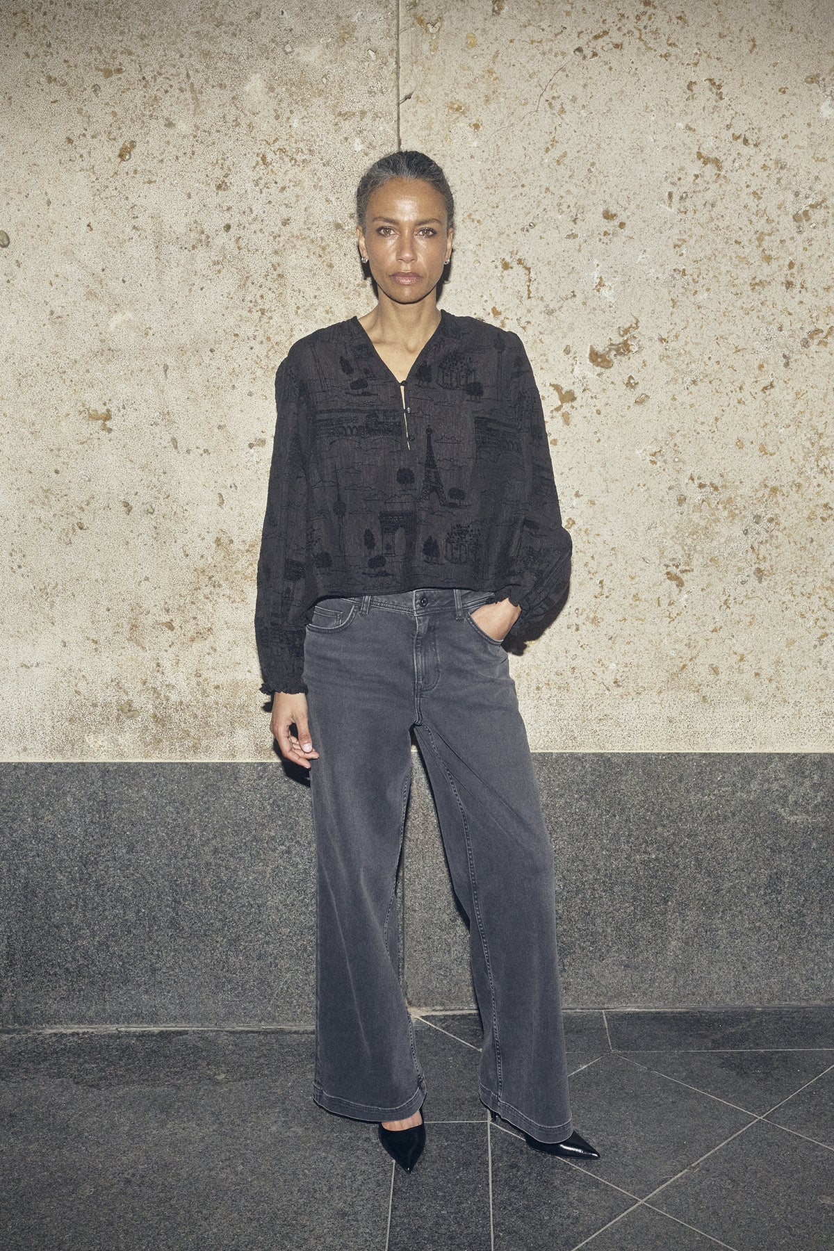MMTazzin Tale Light Blouse Black - 173900