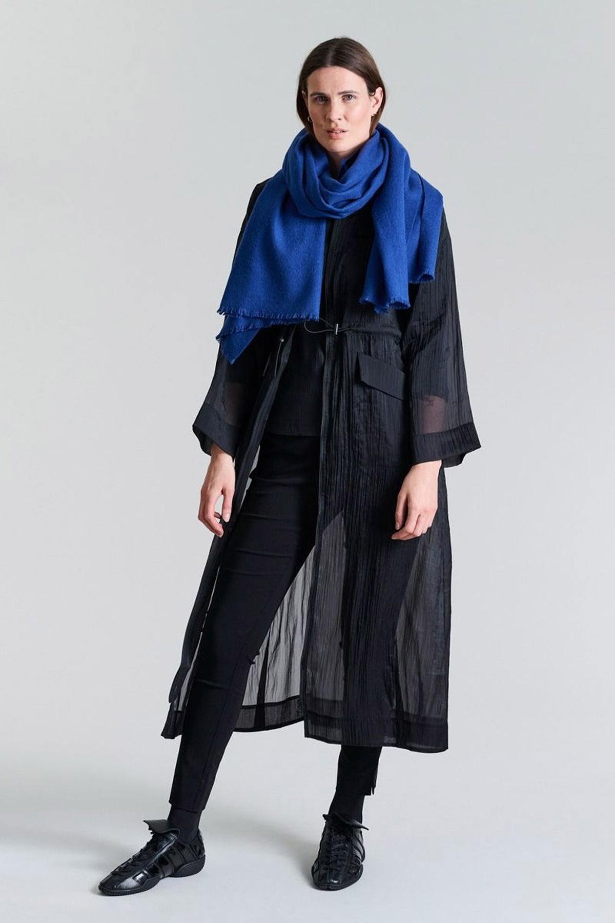 Sukasu-klänning med huva Black - 256-2402-5321