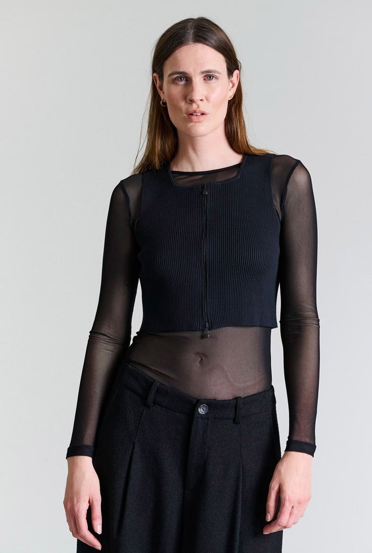Saku ärmlös topp Black - 256-1073-5353