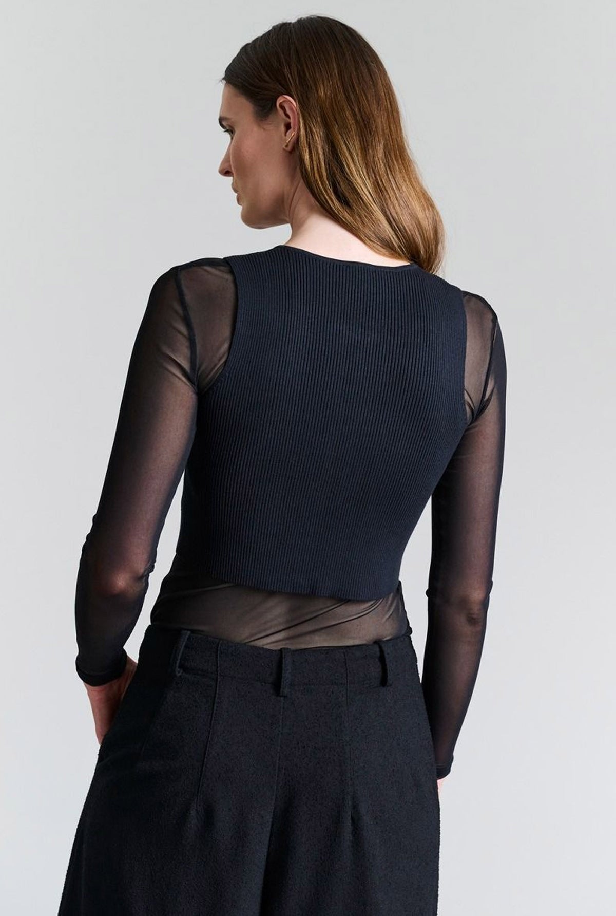 Saku ärmlös topp Black - 256-1073-5353
