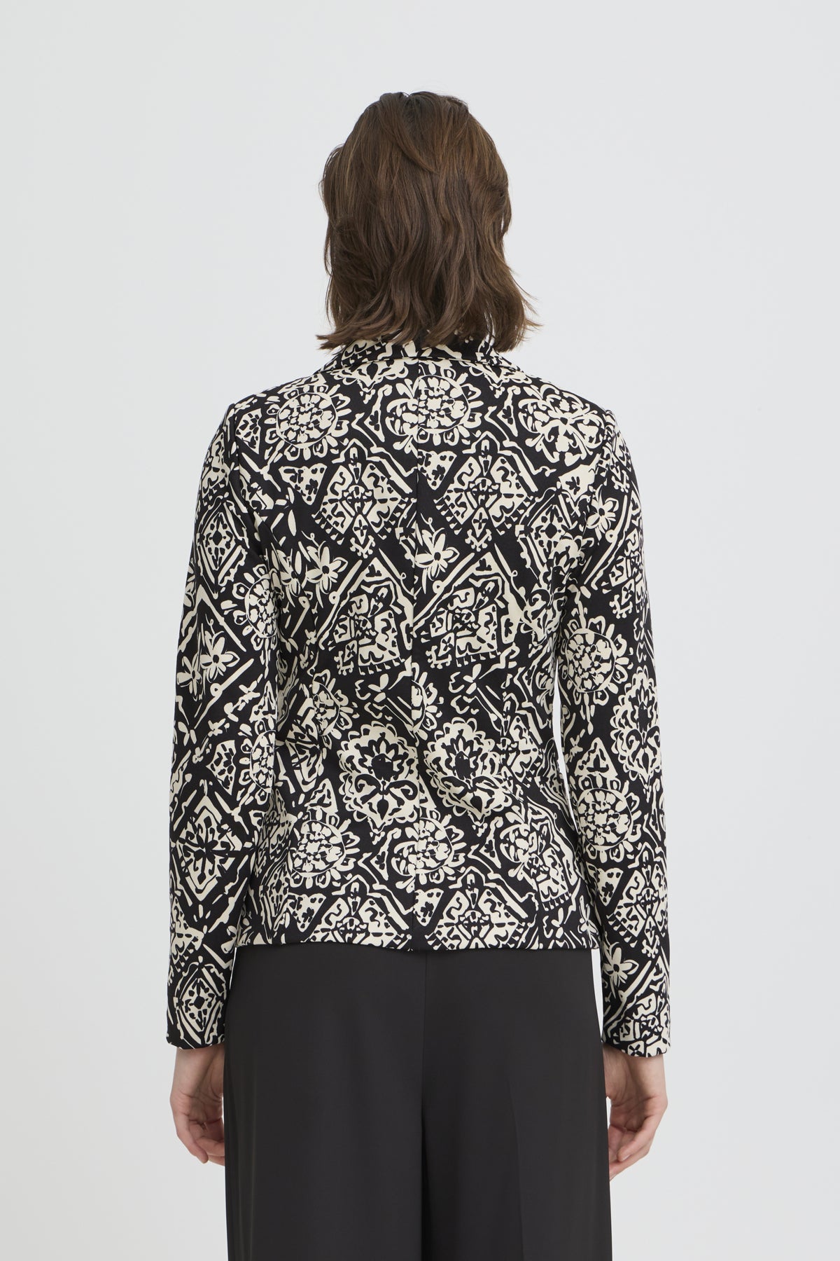 IHKATE PRINT BL29 BLACK GRAPHIC PATCHWORK - 9000 - 20125220