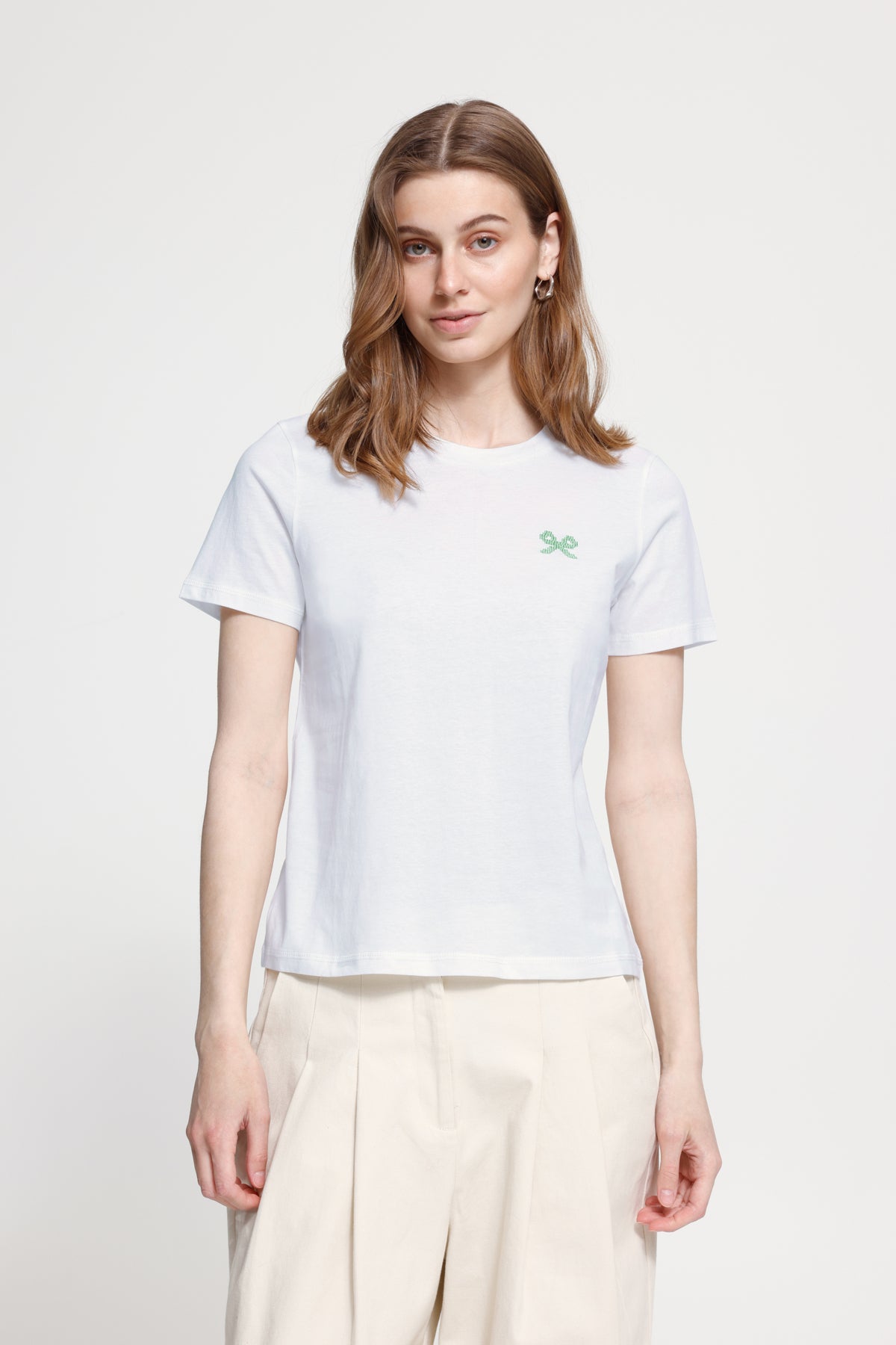 IHCAMINNA SS CLOUD DANCER/LIGHT GRASS GREEN - 20125984