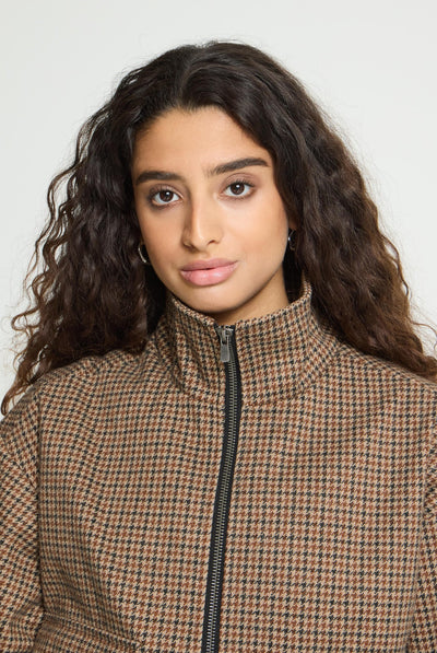 Brand Turbo brand-6bd80185-5f51-4514-b74a-59c86e3384cc image 4/7 Thumbnail