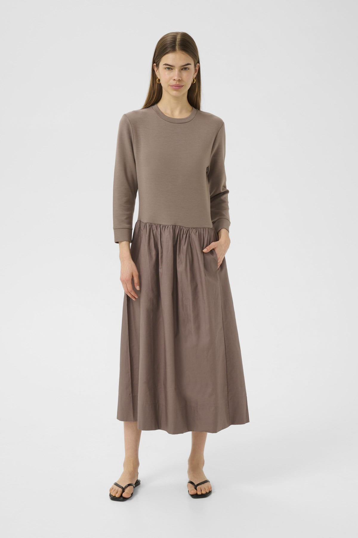 MiraIW Klänning Sandy Grey - 181304 - 30110507