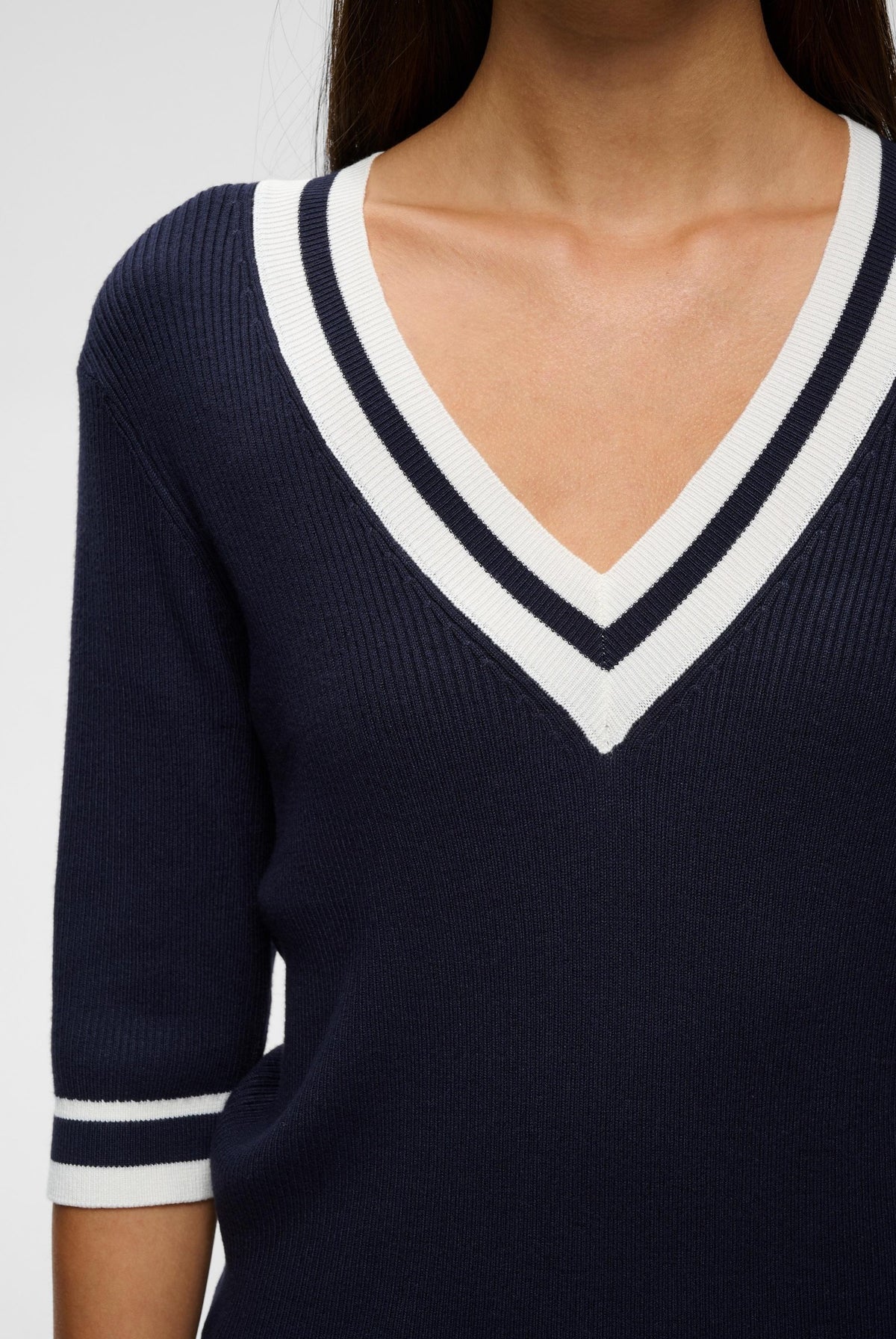 LeenahIW V-Neck Blouse Marin/Vanilj - 302665 - 30110675