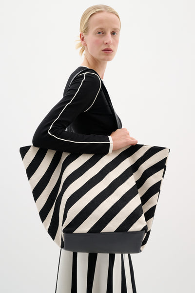 AileyIW Shopper Whisper White / Black - 30110710 Thumbnail