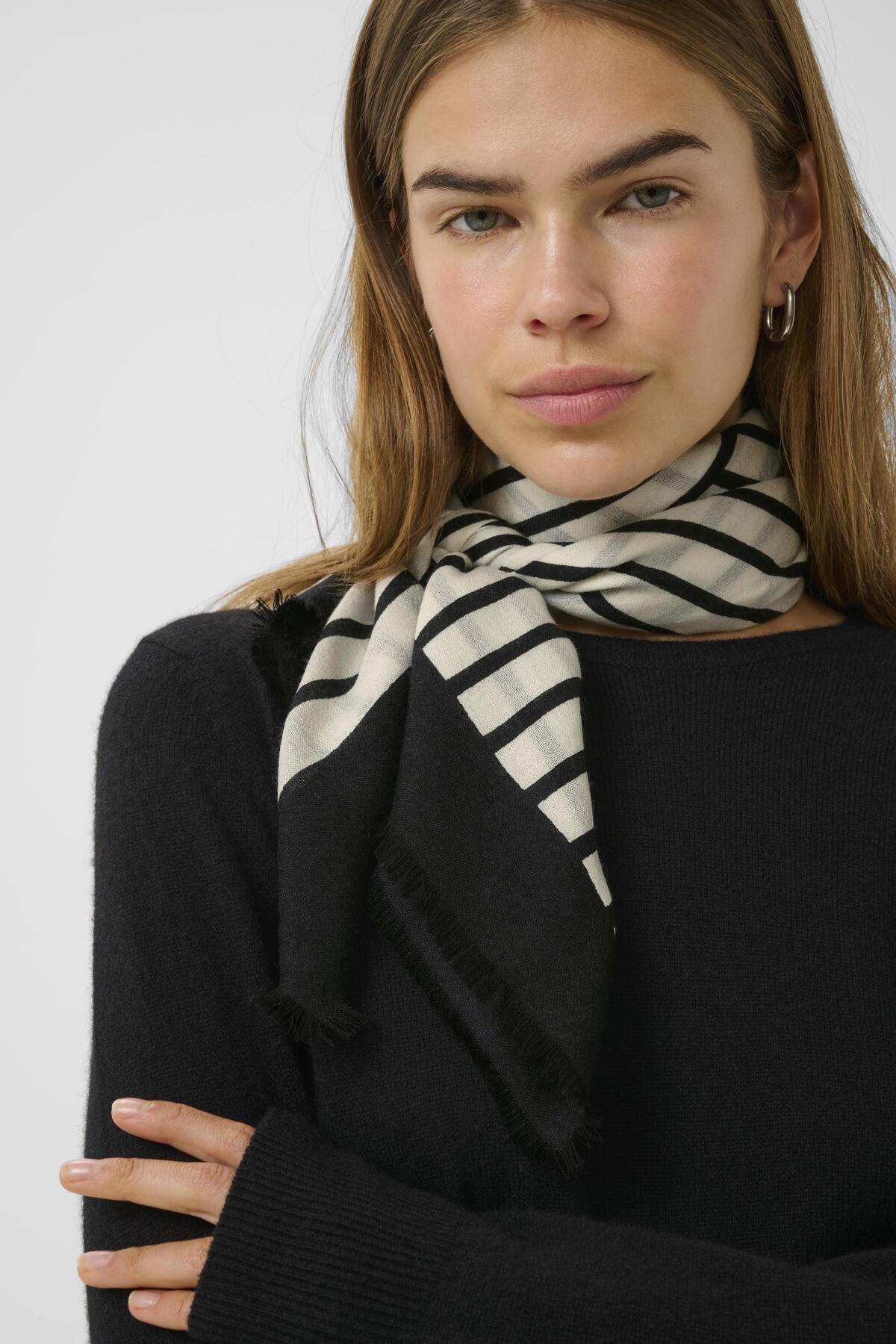 AMIIW SCARF Randiga plattor - 30110773