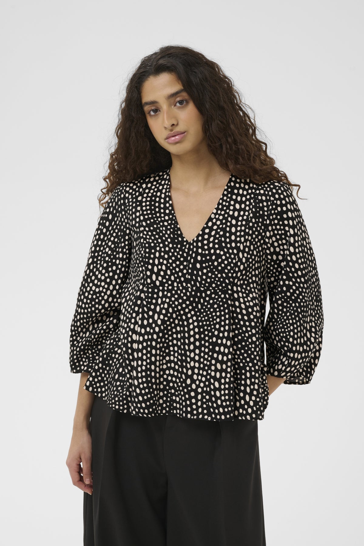 LIBERTYIW V-NECK BLACK FADED DOT - 900007186 - 30112583