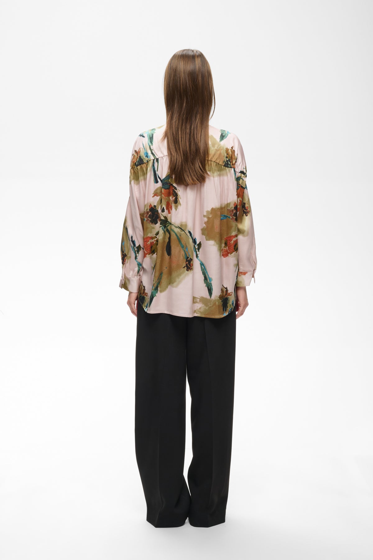 MEADOWIW BLUS MULTI MÅLAT BLOMMIG - 9000130 - 30112826