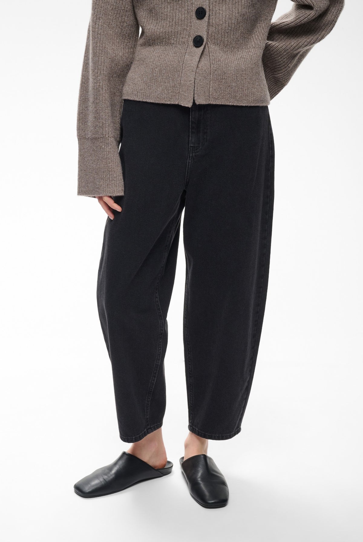 HARFINAIW KARFINA BARREL JEANS Black - 194008 - 30113079
