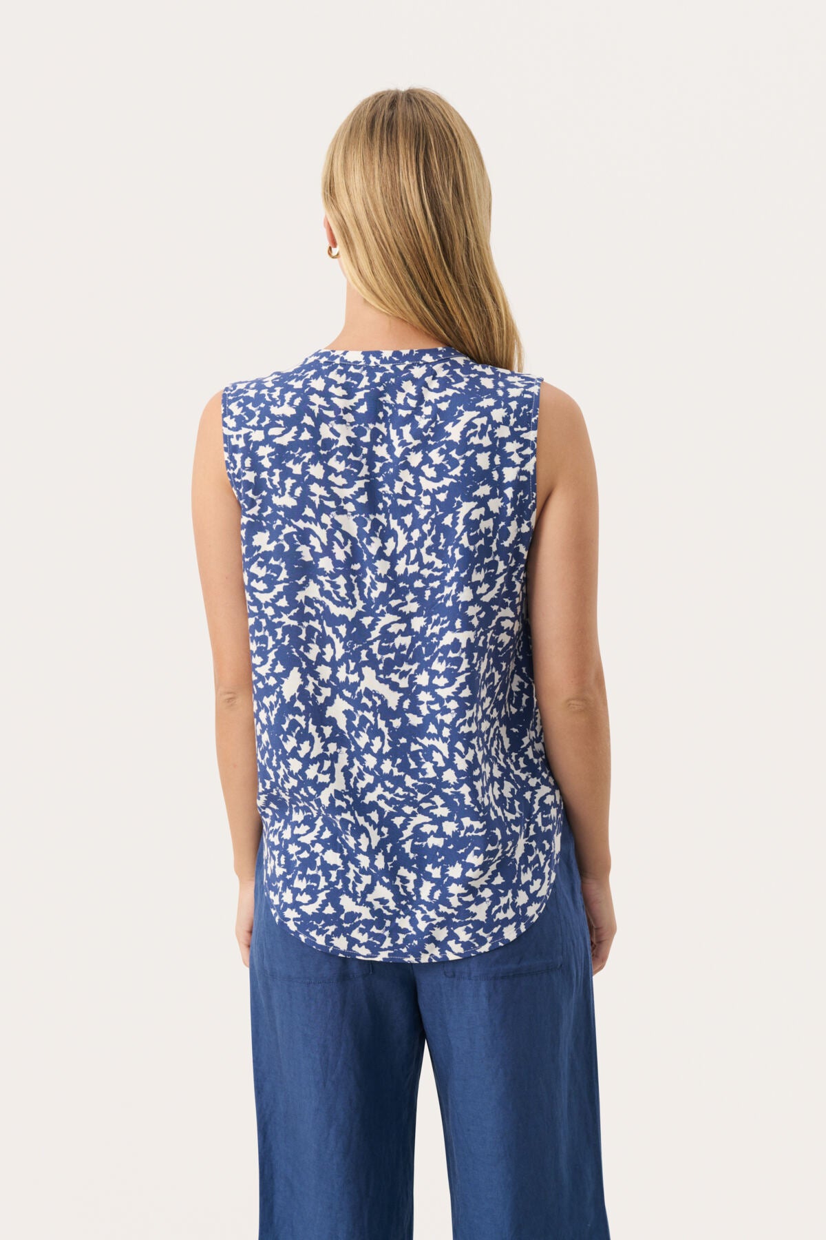 AndiaPW TO Oceana Graphic Print - 30308317