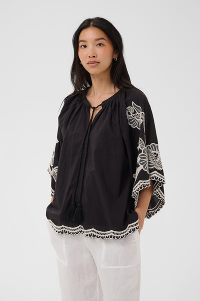 BianchaPW Blus Svart m/ offwhite brodyr - 304950 - 30310743 Thumbnail